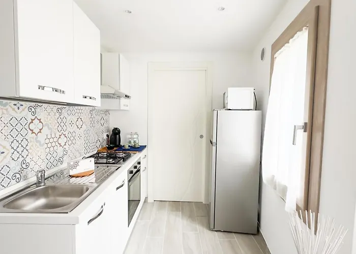 アパート Orchidea & Ortensia キオッジャ